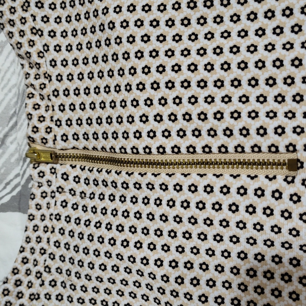 Liz Claiborne Career Black and Beige Geometric Pattern Top (XXL) - Picture 6 of 6